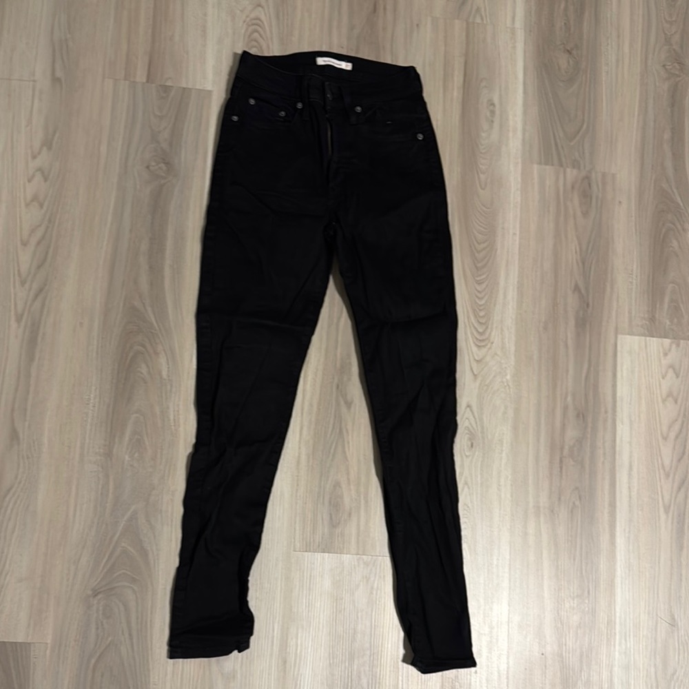 Levi’s 721 high waisted skinny jeans